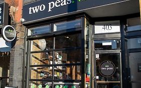 Two Peas Pod Hostelトロント Exterior photo