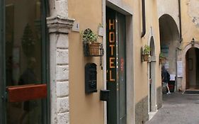 Hotel Modena Old Town マルチェージネ Exterior photo