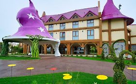 Gardaland Magic Hotel カステルヌオーヴォ・デル・ガルダ Exterior photo