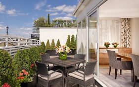The Westbury Mayfair, A Luxury Collection Hotel, London ロンドン Exterior photo