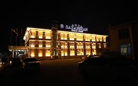 Zarafshan Grand Hotel ナボイ Exterior photo