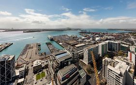 Auckland Harbour Suites Exterior photo