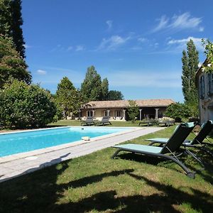 Coutures  Au Petit Grain Bed & Breakfast Exterior photo