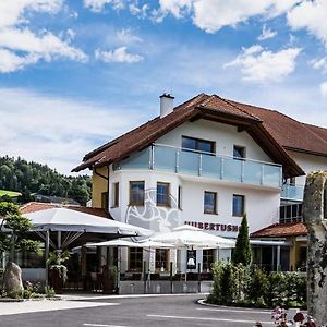 ホテル Gasthof - Restaurant Hubertushof Peilstein im Mühlviertel Exterior photo