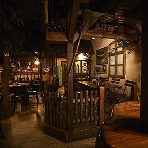 Pension Russel-Pub ザンガーハウゼン Exterior photo
