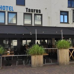 Hotel Taurus クアイク Exterior photo