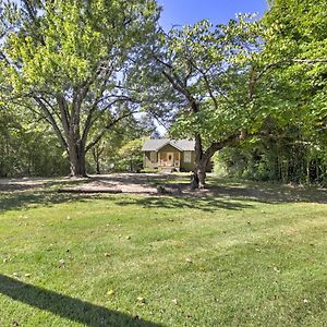 Pet-Friendly Cottage With Fire Pit - 3 Mi To Siu! カーボンデール Exterior photo