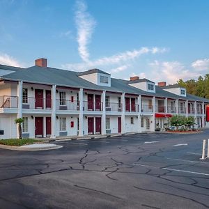 Red Roof Inn & Suites ウィルソン Exterior photo