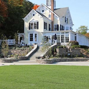 Inn At Taughannock Falls イサカ Exterior photo