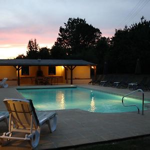 Asnieres-sur-Vegre Manoir De La Basse-Cour Bed & Breakfast Exterior photo