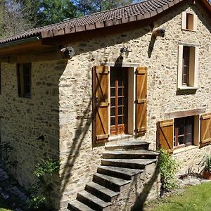 Saint-Cirgues  Moulin Lou Apmay Bed & Breakfast Exterior photo