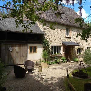 La Bastide-l'Eveque La Ferme Les Mamours Bed & Breakfast Exterior photo