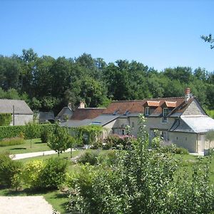 Vallères La Chambre Des Dames Bed & Breakfast Exterior photo