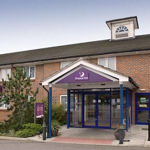 Premier Inn Basildon レイリー Exterior photo