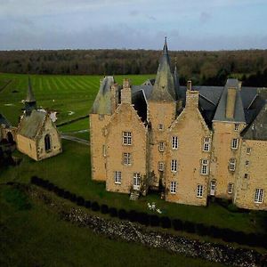 Montourtier Chateau De Bourgon Bed & Breakfast Exterior photo