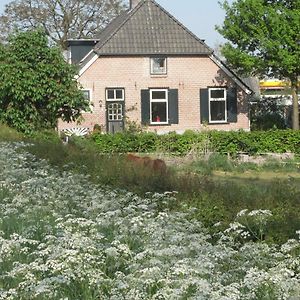 Weurt Bed And Garden Alde Coninckshof Bed & Breakfast Exterior photo