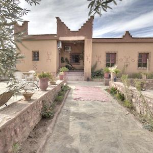 Ait Ougliff Maison Restaurant Amazigh Annex Bed & Breakfast Exterior photo