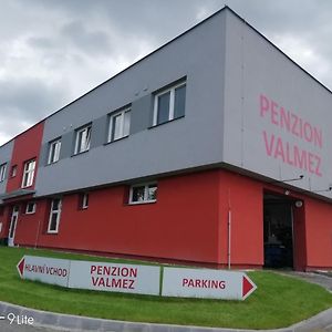 ホテル Penzion Valmez Valašské Meziříčí Exterior photo