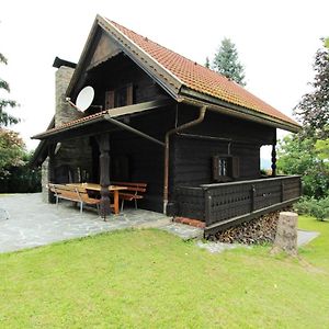 Quiet Holiday Home Near Ski Resort Neuhaus  Exterior photo