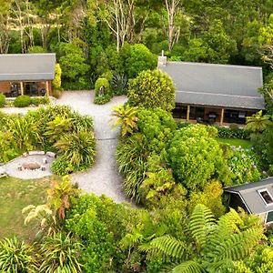 Barrytown Paparoa Beach Hideaway With Hot Tubヴィラ Exterior photo