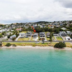 Soleil On Omana - Omana Beach Holiday Home Maraetai Exterior photo