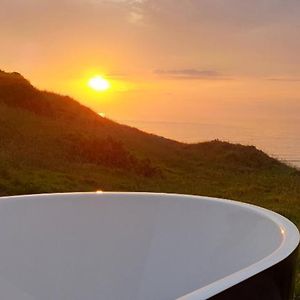 Waiuku Seaview Retreat -Amazing Ocean Views And Outdoor Bathヴィラ Exterior photo