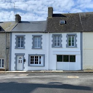 Forrest Guest House ; La Maison De Forrest サント・マリー・デュ・モン Exterior photo