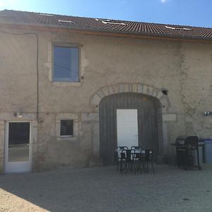 ホテル La Chambre Des Avives Montigny-sur-l'Ain Exterior photo