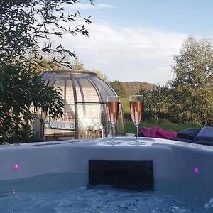 Outremecourt Les Nuits Insolites De La Mothe - Hebergement En Bulle Ou Tiny House Avec Spa Privatif Bed & Breakfast Exterior photo