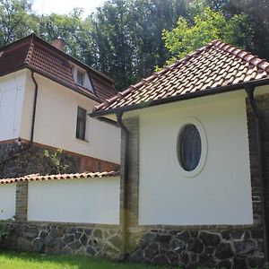 Domek Praha - Zbraslav, U Zamkuアパートメント Exterior photo