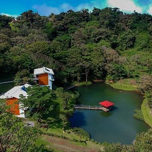 Burbi Lake Lodge モンテベルデ Exterior photo