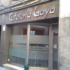 Hostal Cafeteteria Goya バルバストロ Exterior photo