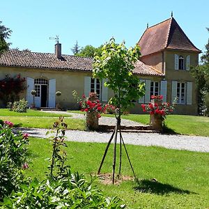 Juillac  Au Chateau Juillac Bed & Breakfast Exterior photo