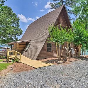 Lake Martin Cabin With Luxury Dock And Kayaks! Eclectic Exterior photo