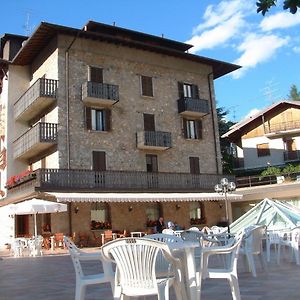Hotel Carrara セリーナ Exterior photo