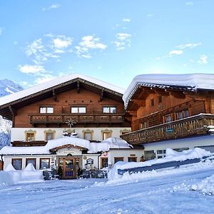 ホテル Alpengasthof Pichler Sankt Veit in Defereggen Exterior photo