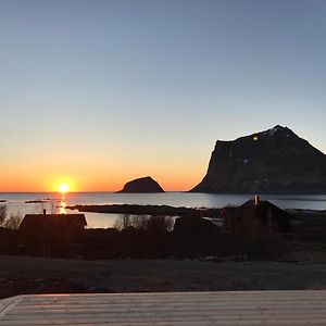 OffersoyaCabin Panorama Lofoten With Jacuzzi Magic Viewアパートメント Exterior photo