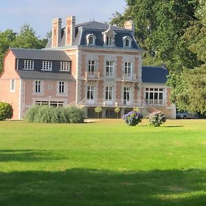 Romagne  Chateau De La Chasse Beauvais Bed & Breakfast Exterior photo