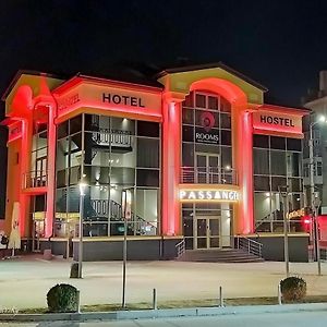 Готель Хостел Rooms テルノーピリ Exterior photo