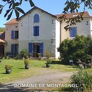 Sauveterre  Domaine De Montagnol Bed & Breakfast Exterior photo