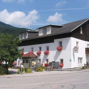 MollnGaestehaus Duernberger - Klein, Aber Fein - Gemuetliche Zimmer In Ruhiger, Idyllischer Lageアパートメント Exterior photo