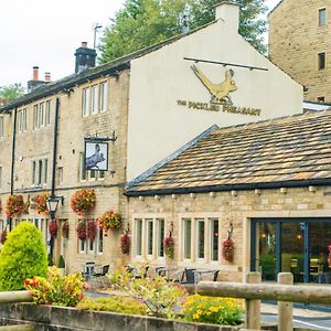 Holmebridge The Pickled Pheasant Bed & Breakfast Exterior photo