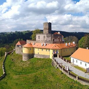 ホテル Penzion Hradu Svojanov Svojanov  Exterior photo