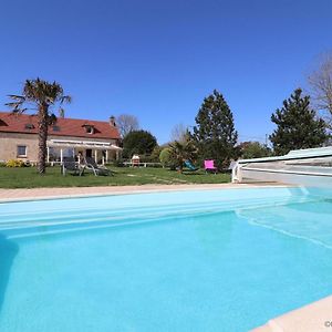 Essay Domaine Du Clos Henri Bed & Breakfast Exterior photo