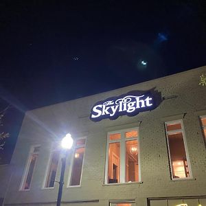 The Skylight Hotel グリーンビル Exterior photo