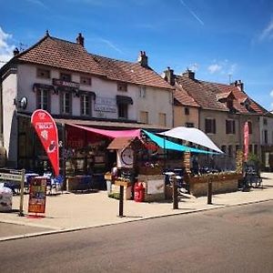 ホテル Auberge Du Val D'Ouche Bligny-sur-Ouche Exterior photo