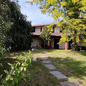 Villa De Alberti ヴェルジャーテ Exterior photo