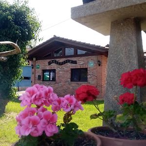 Hotel Rural Posada Del Monasterio Onís Exterior photo