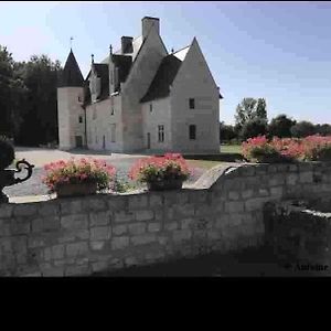 Les-Trois-Moutiers Manoir De Chandoiseau Bed & Breakfast Exterior photo