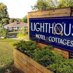 Lighthouse Motel And Cottages ブリッジウォーター Exterior photo